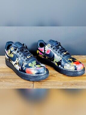 Nike Air Force 1 Low Black Floral Women’s 8 Gold Swoosh AF1